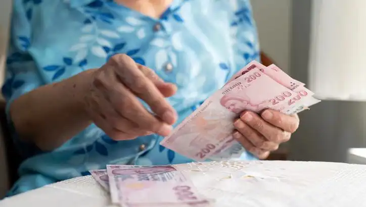 Emekliler, Dolandırıcıların Yeni Gözüne Çarptı: Dikkat!