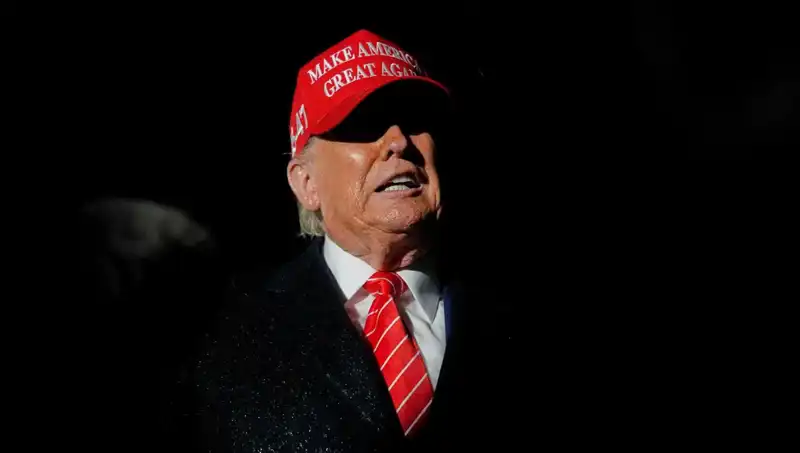 Yüksek Mahkeme Trump’a Göçmenlerin Yasal Statüsünü İptal Yetkisi Verdi