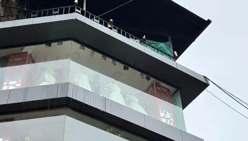 Giyim Mağazasında Korkutan Yangın: Alışverişte Düşünceleri Değiştiren Kaza