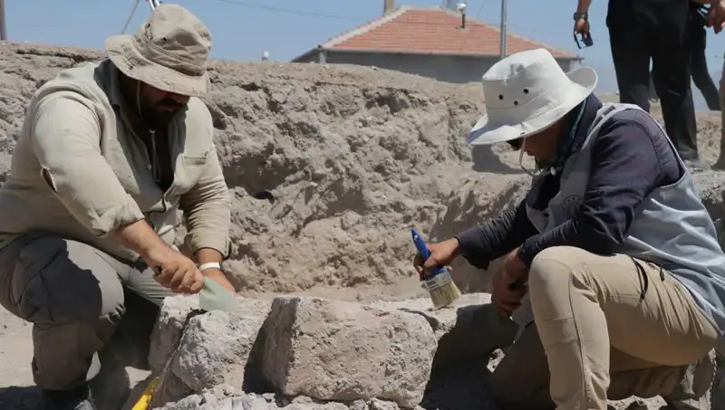 İç Anadolu'daki Büyük Mozaik Kazılarında Heyecan Verici Yeni Buluntular
