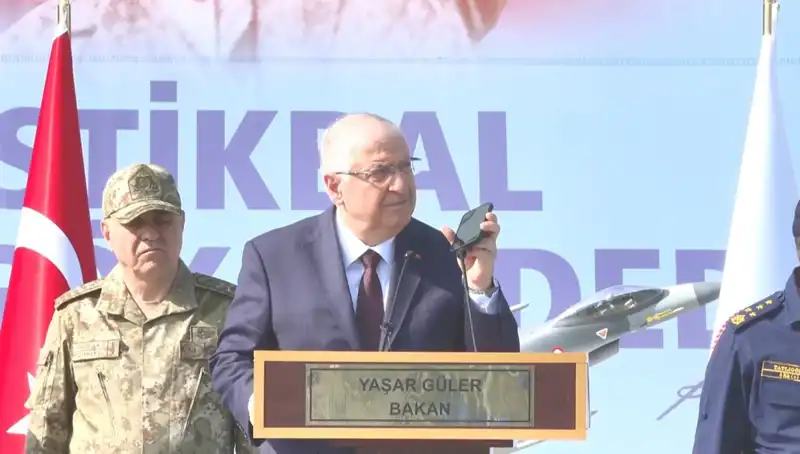 Cumhurbaşkanı Erdoğan'dan Mehmetçik'e Özel Bayram Mesajı: Kahraman Askerlerimizin Yüzünü Güldürdü