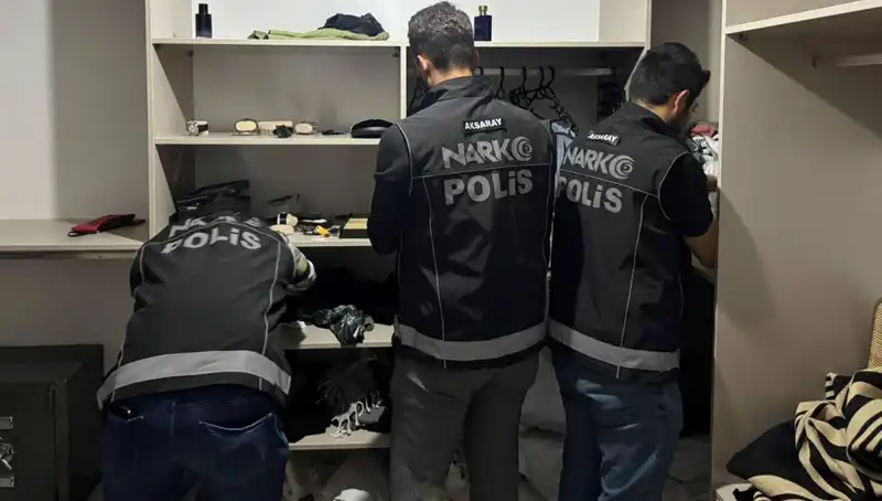 Uyuşturucu Operasyonunda F Serisi Dolarlar Ele Geçirildi: Suç Ağı Çözüldü