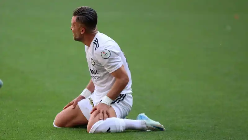 Futbol Kulüpleri İflasın Eşiğinde: Puan Silme Cezaları Kapıda!