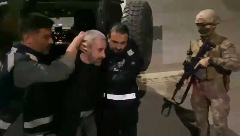 Kardeş Katili Yakalandı: 213 Saatlik Görüntü İncelemesi Suçluyu Ele Geçirdi