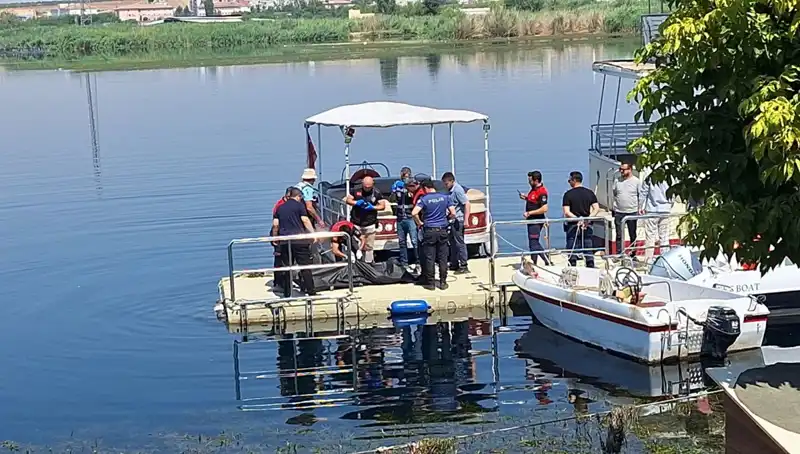 Fırat Nehri'nde Gizemli Erkek Cesedi Bulundu, Olay Türkiye'yi Şaşırttı!