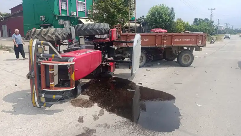 Traktör ve Otomobil Çarpışması: Korkunç Kaza, İki Yaralı