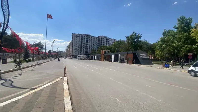 Elazığ'da Sokaklar Neden Boş Kaldı? Şehirdeki Sessizliğin Sebepleri