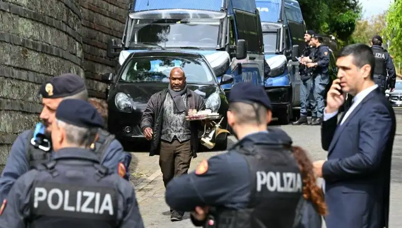 Roma'da Nükleer Görüşmeler: İran ve ABD Kritik Masaya Oturdu