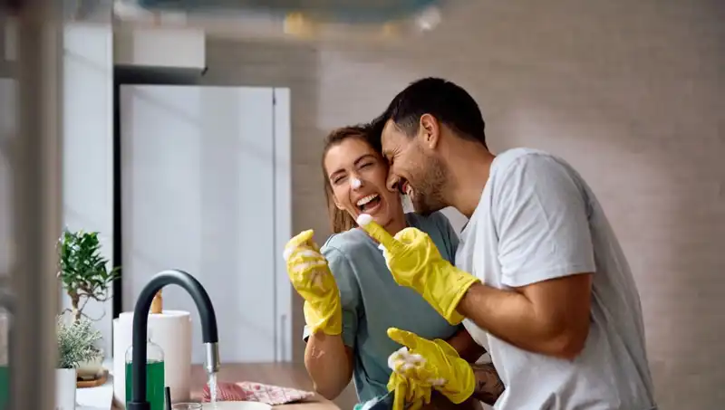 Çiftlerin Mutlu Olmasını Sağlayan Basit Alışkanlıklar Nedir? İşte Psikologdan Tüyolar!