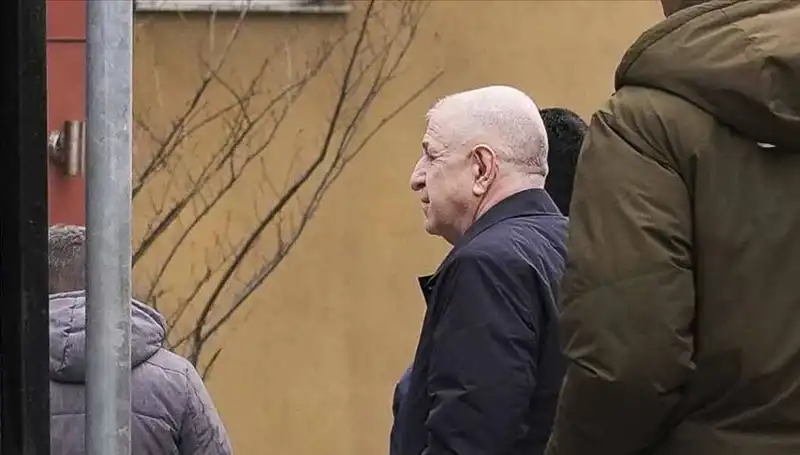 Ümit Özdağ'ın Hakim Karşısındaki İlk Gün: Sürpriz Gelişmeler ve Tartışmalı Açıklamalar