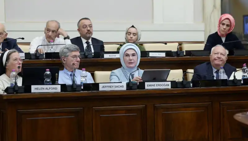 Emine Erdoğan’dan Vatikan’da Anlamlı Mesaj: "Dünya 5'ten Büyüktür"