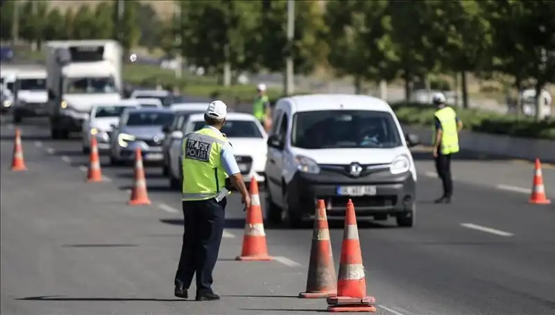 Tünel Kapatan Gösteri Konvoyu: Protesto ile Dikkat Çektiler