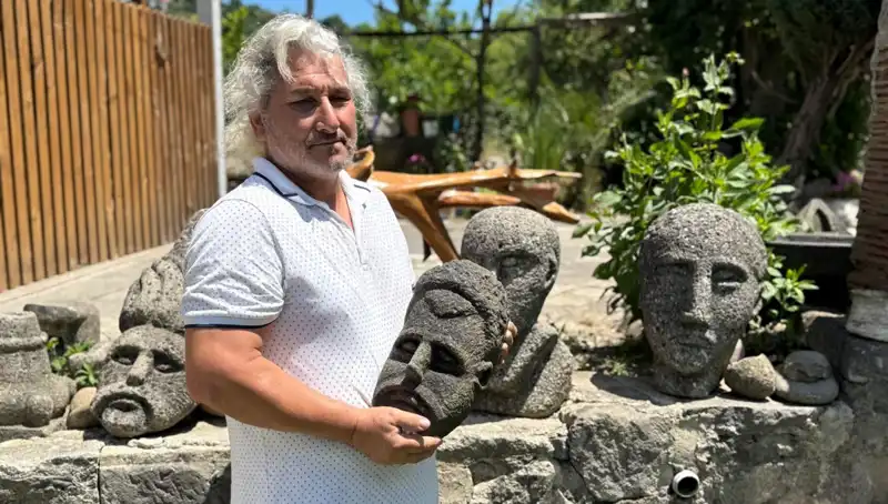 3 Günde Yapıp Tarihi Eser Görünümlü Eşyalar Yaratıyor