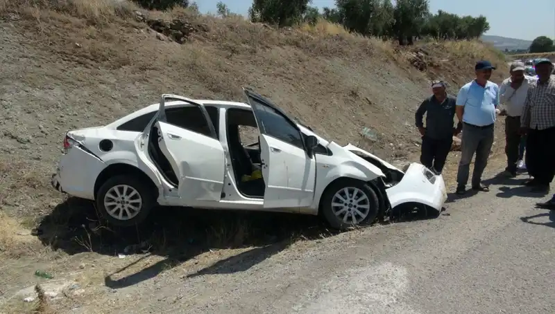 Kilis’te Feci Kaza: Otomobiller Çarpıştı, Yaralılar Hastaneye Sevk Edildi!
