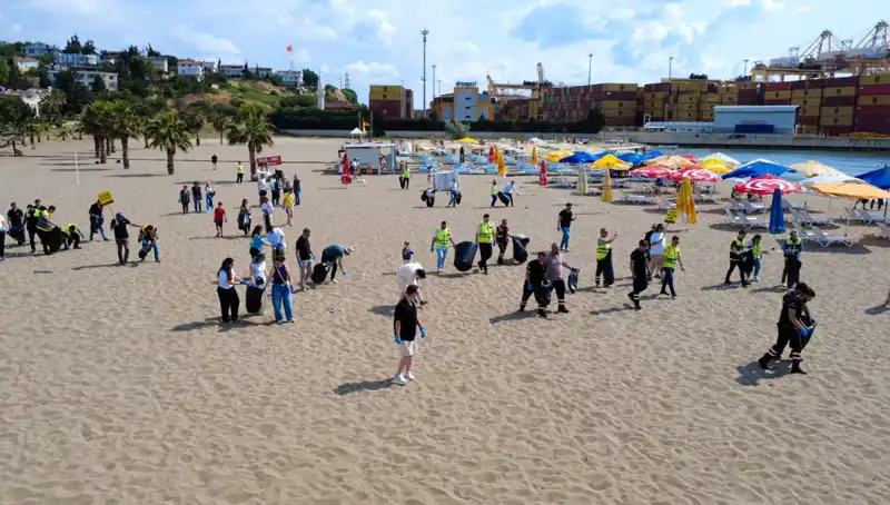 Plajlarda Çevre Temizliği: Doğaya Duyarlılık Artıyor
