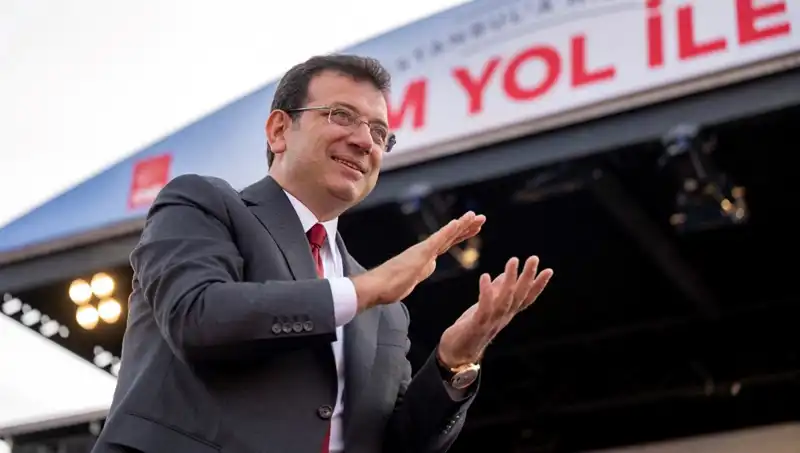 İstanbul Büyükşehir Belediyesi'nde Gerginlik: Ekrem İmamoğlu Hakim Karşısında!